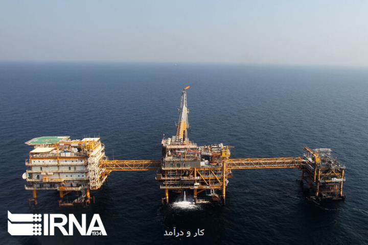روحانی کشور را با کمترین رقم تولید نفت به رئیسی تحویل داد