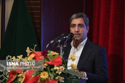 نرخ تسهیلات بانکی صنایع به ۴۰ درصد افزایش یابد