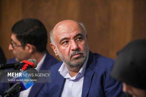 صدور کارت بازرگانی برای فعالان تجاری به استانداران محول شده است