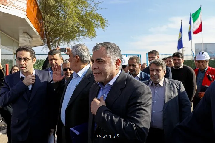 با وجود تحریمها، درباب فروش نفت مشکلی نداریم