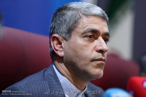 انتقاد وزیر سابق اقتصاد از تصمیمات دولت، شیوه معیوب برای حقوق دهی
